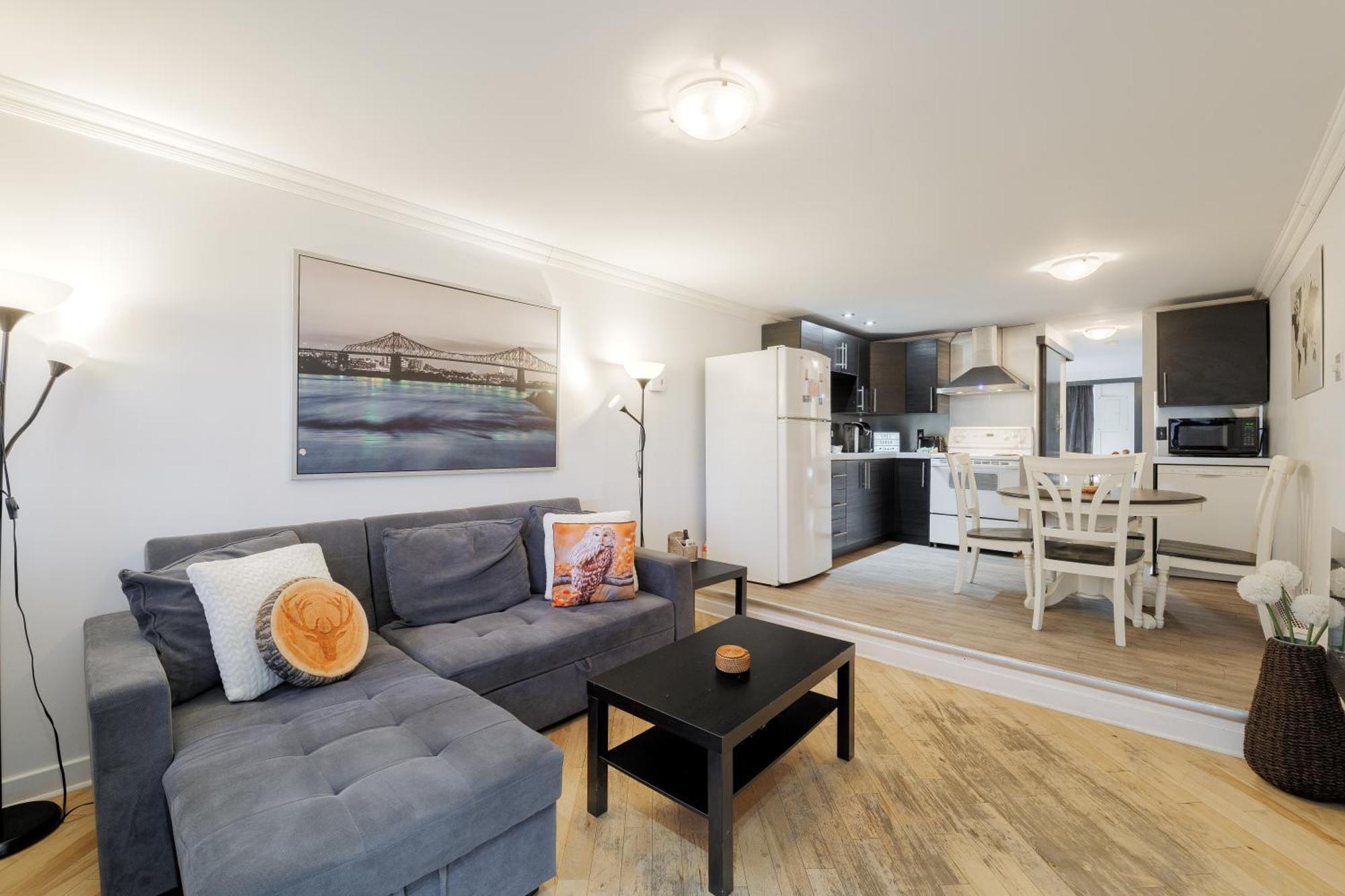 Ferienwohnung Chez Sarah: Montreal Themed Cozy Loft Exterior foto